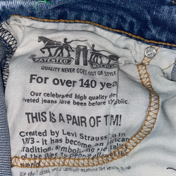 🔆Levi’s Jeans - Picture 5 of 9